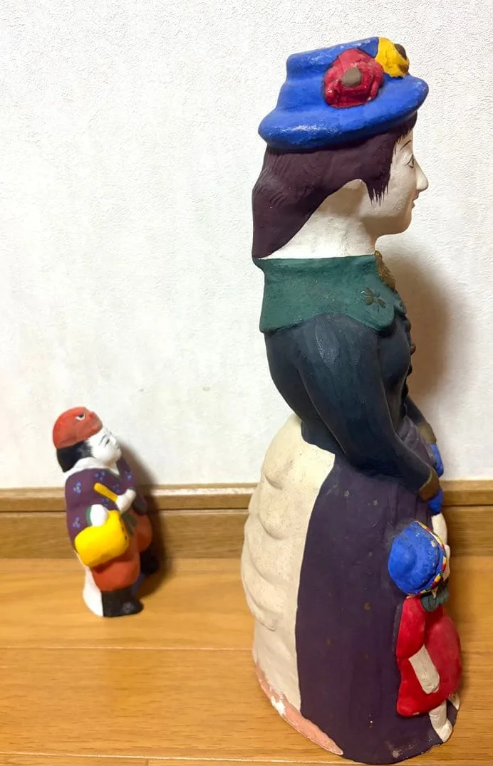 Nagasaki Koga Ningyo Western Lady Folk Toy Earthen Doll